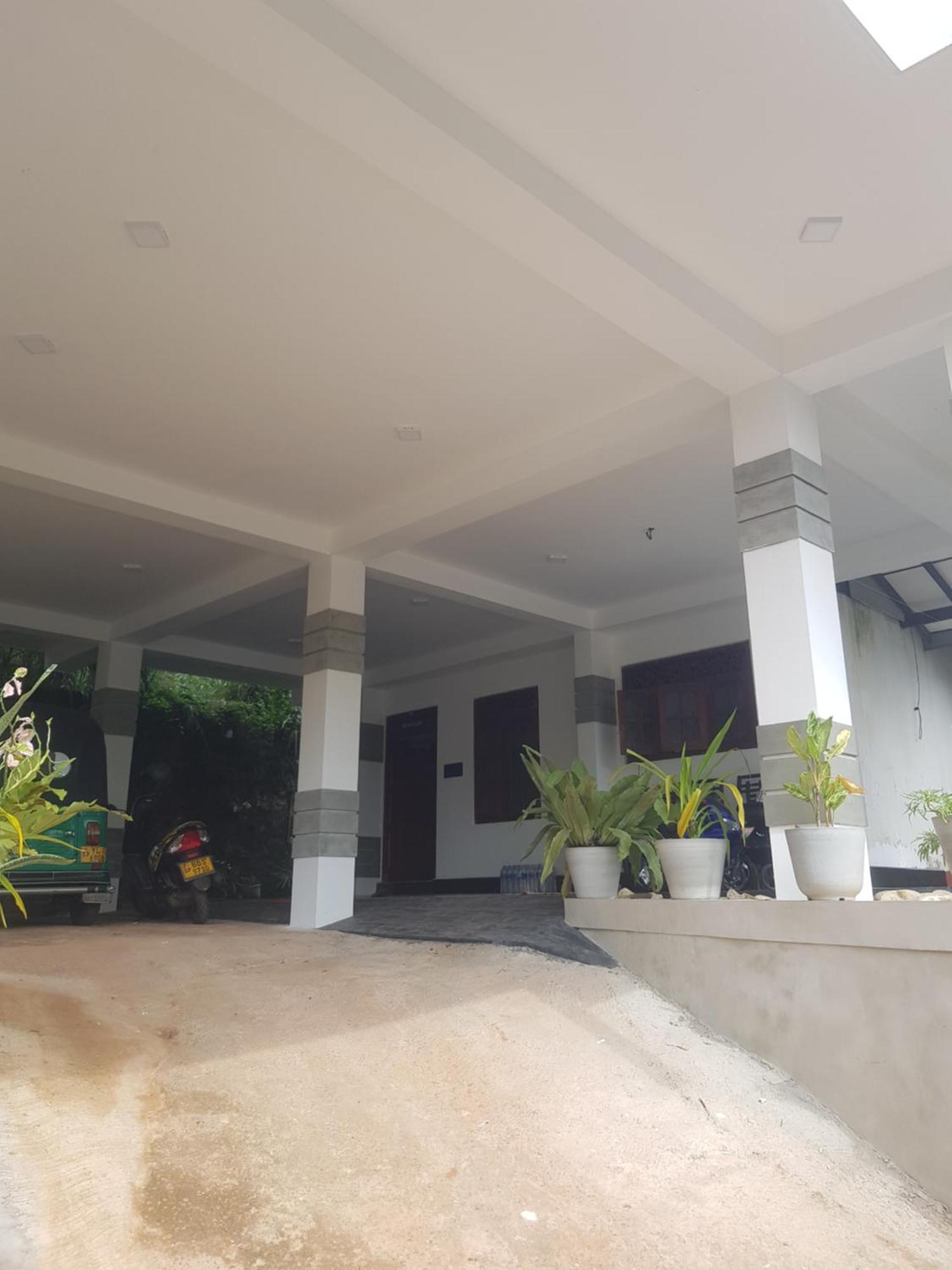 Methusha Holiday House Mirissa Exterior photo